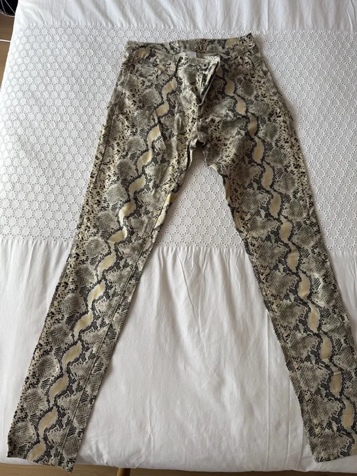 Jeans python