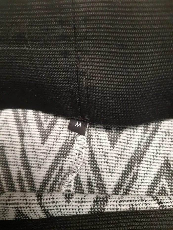 Jupe à motif - photo numéro 4