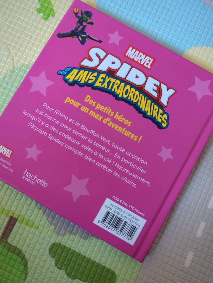 Livre spidey - photo numéro 2