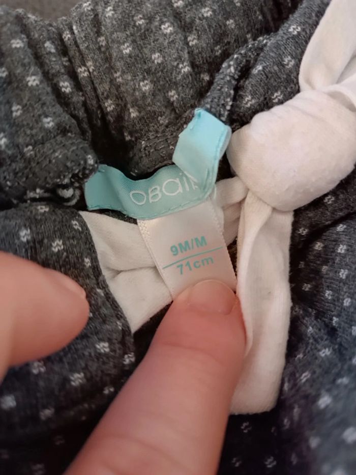 Lot de 3 pantalons en tissus 9mois - photo numéro 2