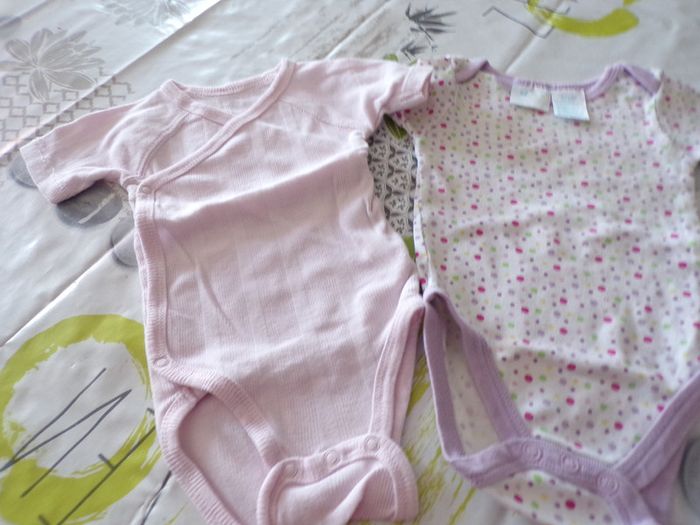 Lot 21 de vetement 6 mois - photo numéro 9