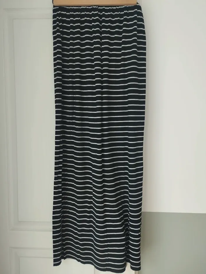 Jupe longue noire rayée blanche Primark XS - photo numéro 2