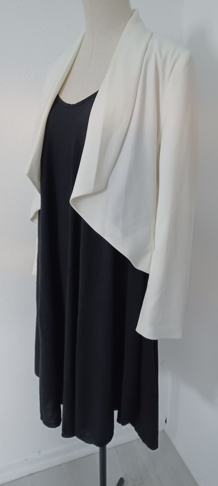 Très joli ensemble femme - photo numéro 4