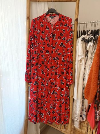 Jolie robe fleurie neuve taille 36/38