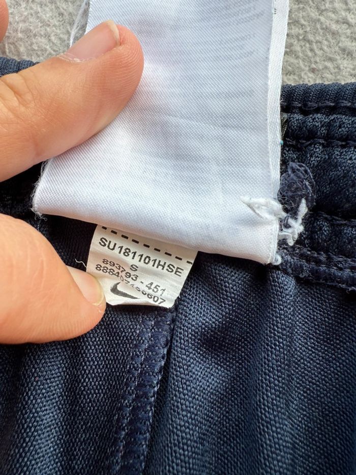 Short long Nike taille S - photo numéro 7