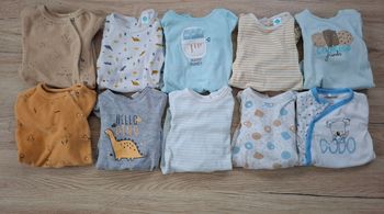 10 pyjamas 0 mois