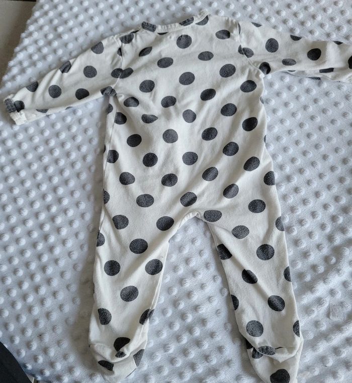 Pyjama blanc à pois 6 mois coton léger parfait pour le printemps & les nuits d'été - photo numéro 2