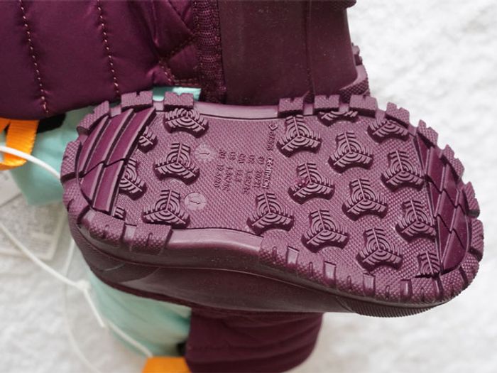 Bottes de neige violettes/turquoises neuves avec étiquette pour enfants  Pointure : 20/21 - photo numéro 5