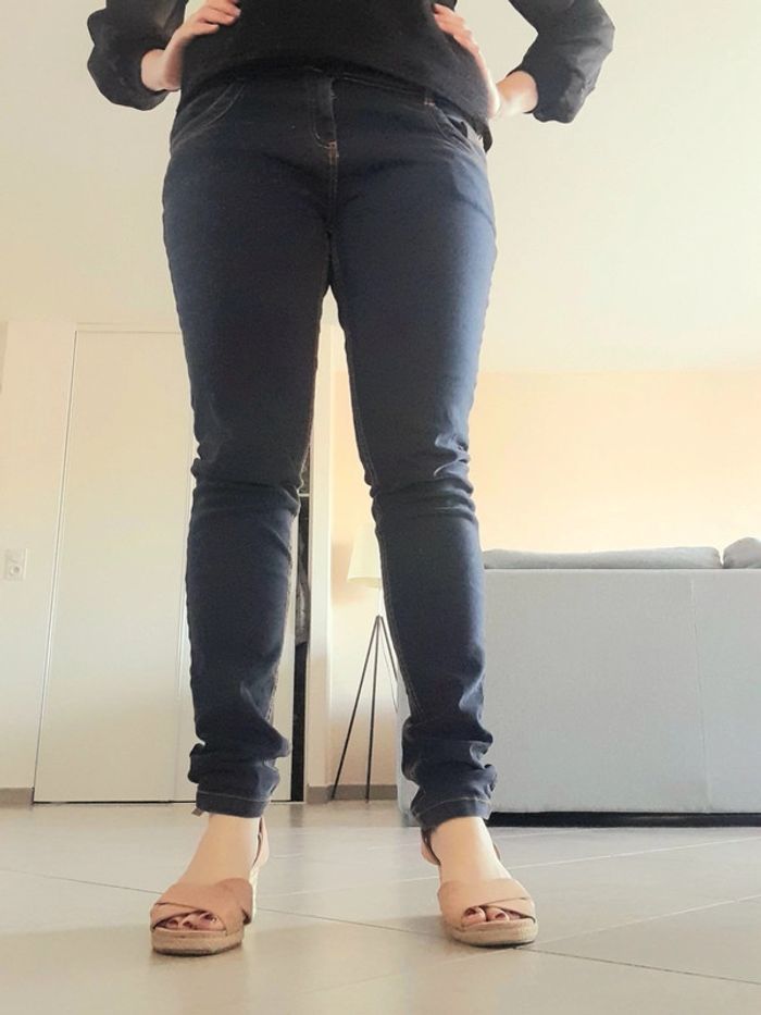 Pantalon bleu marine - photo numéro 2