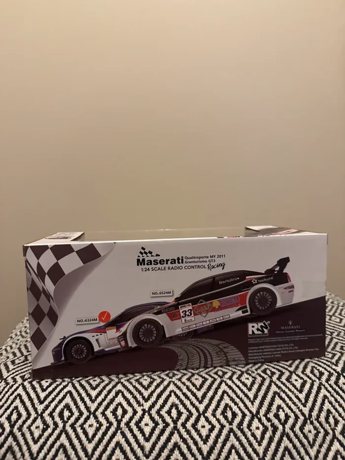 WDK -Voiture télécommandée 1/24 2.4GHz - Modèle Maserati Granturismo GT3 - 6 ans et + - photo numéro 2