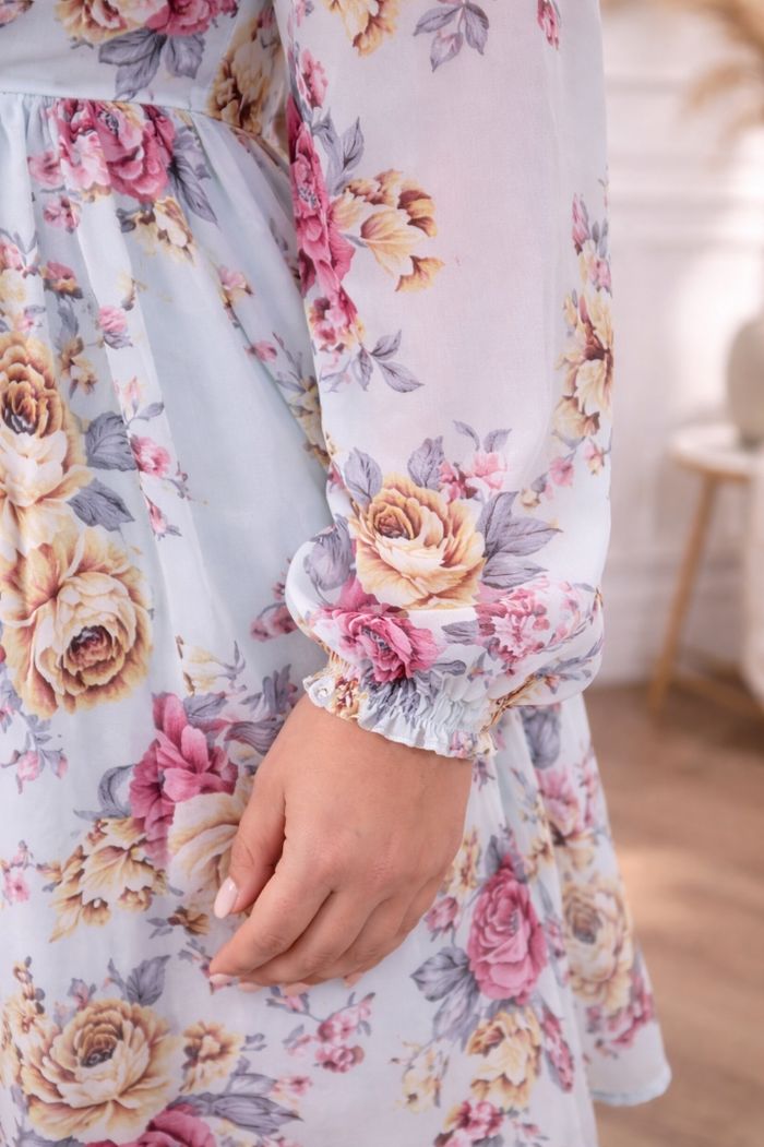 Robe manches longues bouffantes bleu clair et multicolore Femme taille 54 marque Asos 💍 - photo numéro 4