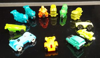 Collection kinder - lot de vehicules