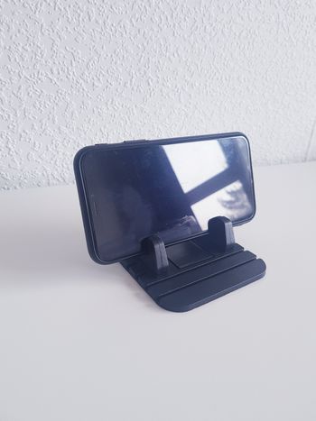 Support adhésif pour téléphone portable / GSM