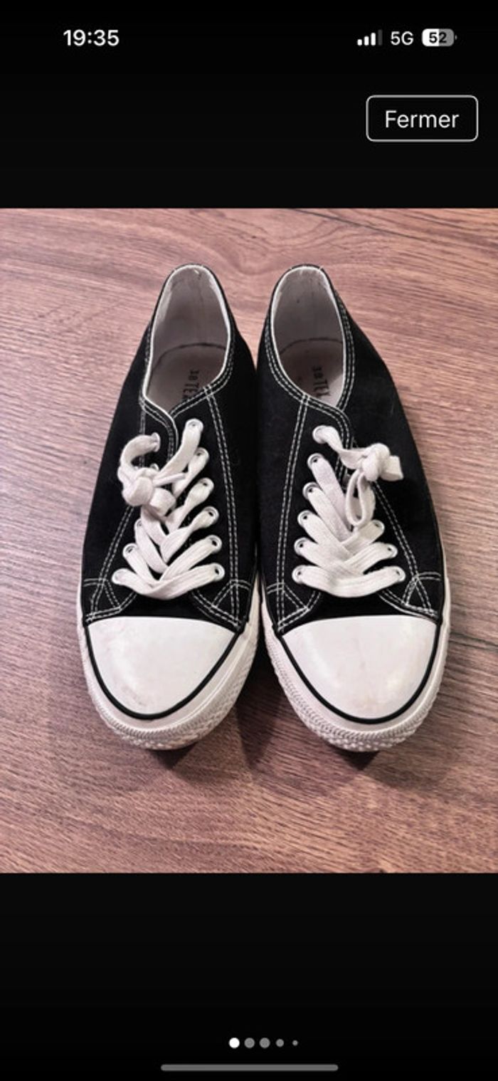 Baskets à lacets