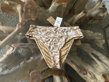 Bas de maillot de bain Billabong neuf fleur Steph claire Smith skimpy