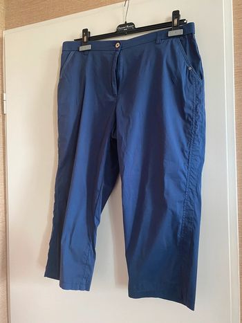 Pantacourt bleu Christine Laure Taille 44