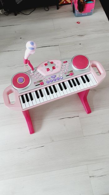 Jeu jouet enfant piano rose Groove rockstar clavier
