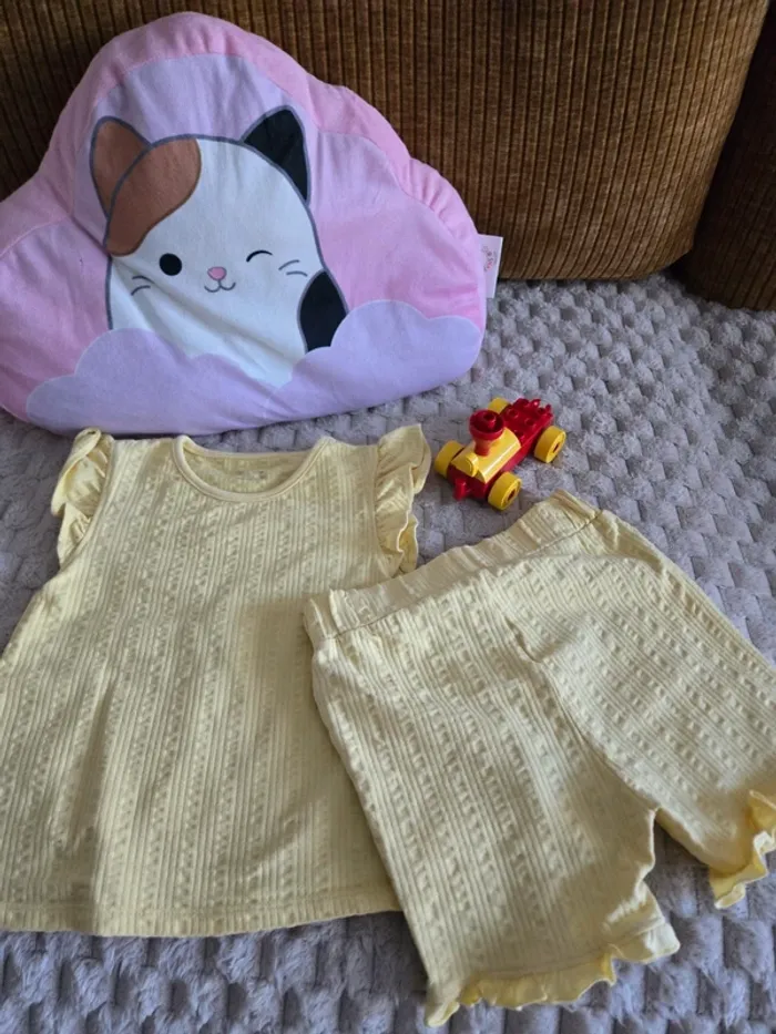 Ensemble jaune 86 cm