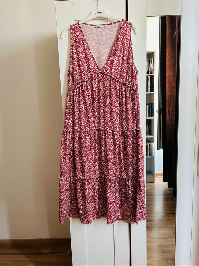 Robe longue d’été Col V rouge fleuries Pull & Bear Taille M