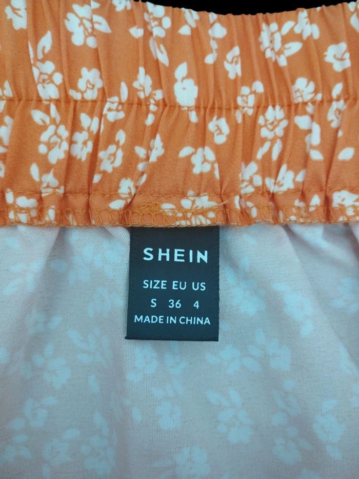 Jolie jupe à fleurs TS Shein - photo numéro 2