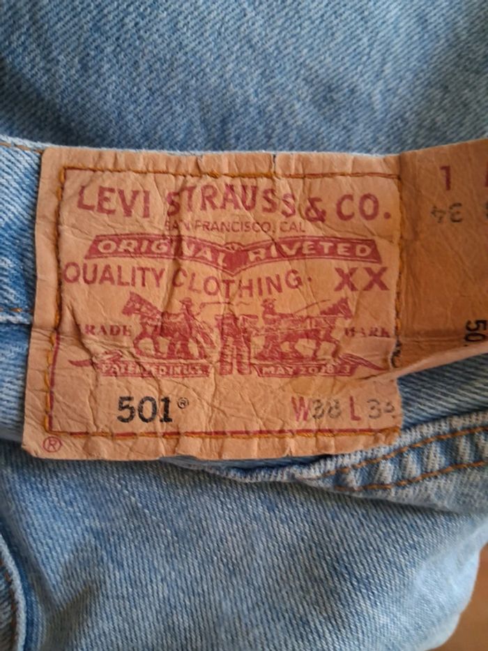 Jean's 501 Levi's taille 48 - photo numéro 4