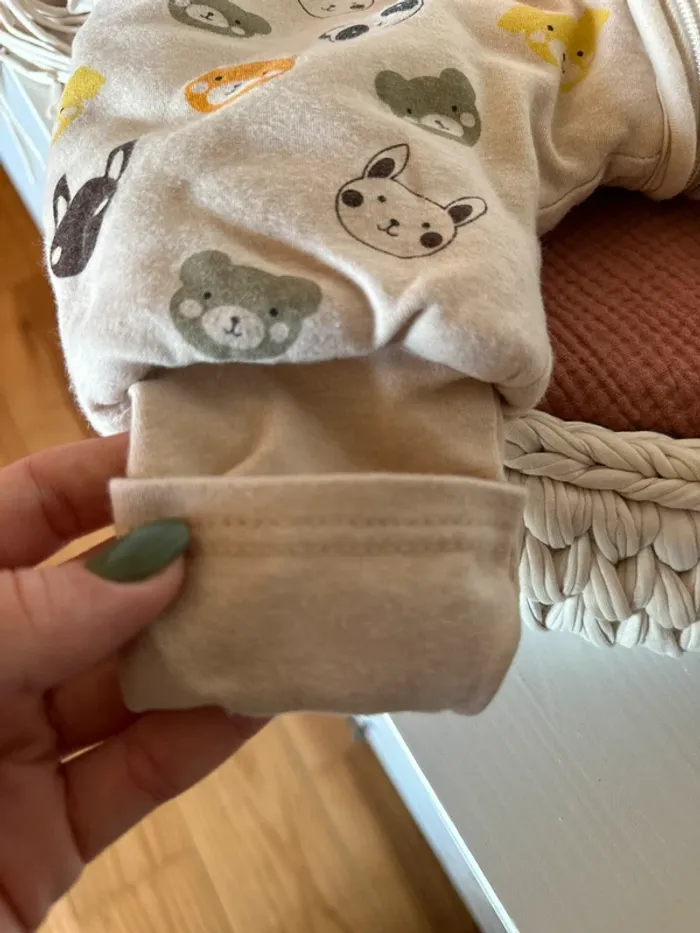 Gigoteuse avec jambes - photo numéro 4