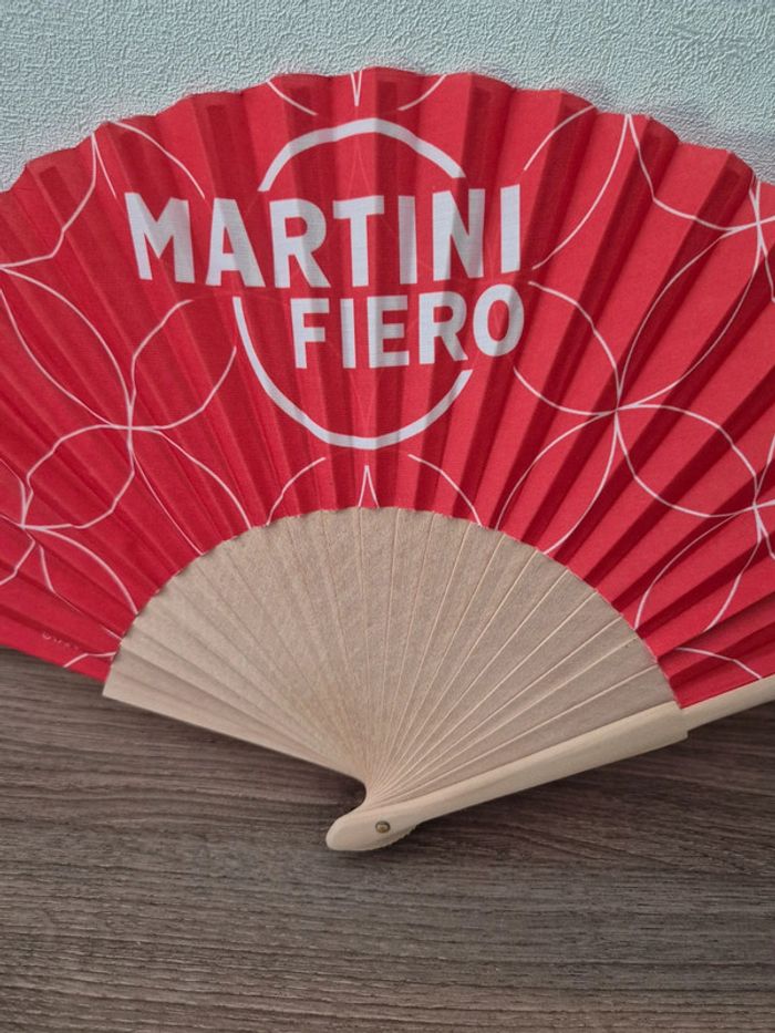 Éventail 23 cm Martini Fiero - photo numéro 2