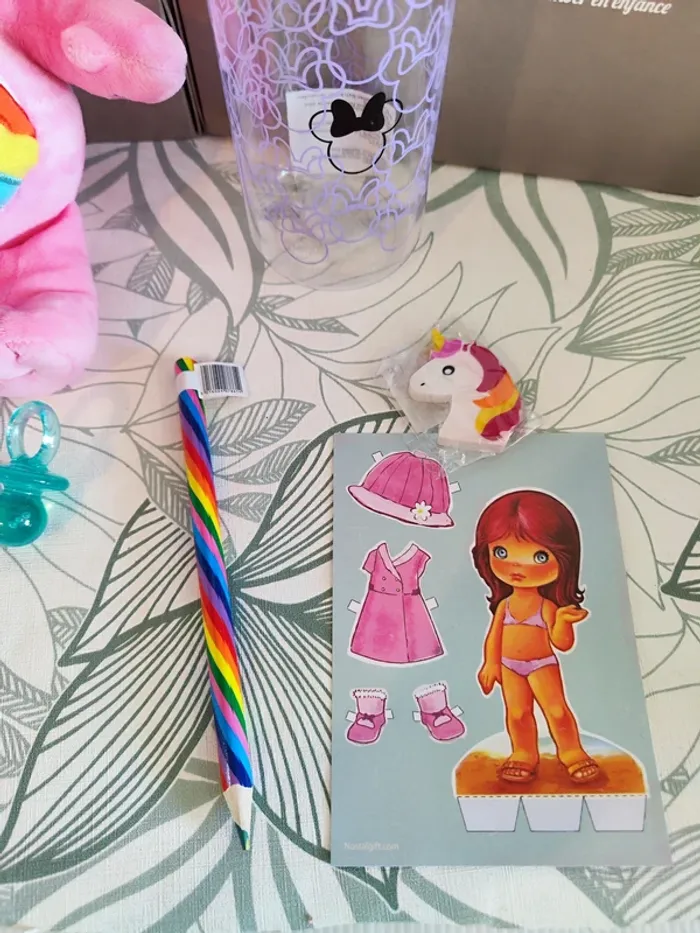 Coffret cadeau Trop mignon femme contenant 7 cadeaux Minnie, Bisounours, Dumbo - photo numéro 5