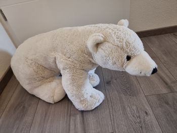 Très bel ours polaire en peluche