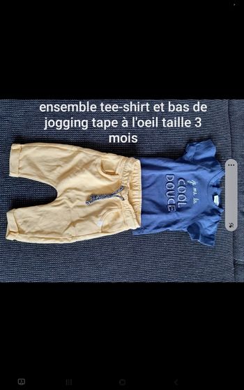 Ensemble bébé tee-shirt et bas de jogging