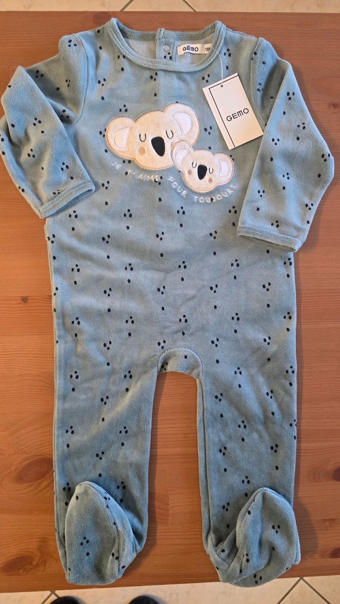 Neufs (non portés) 🏷🥰😍 Lot bodies mc et ml et pyjama 18mois Garçon 😍🥰💙 - photo numéro 2