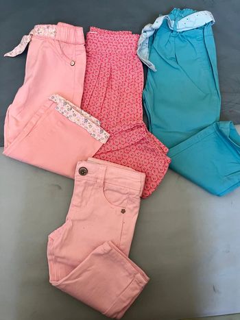Lot de 4 pantalons printemps /été 24 mois