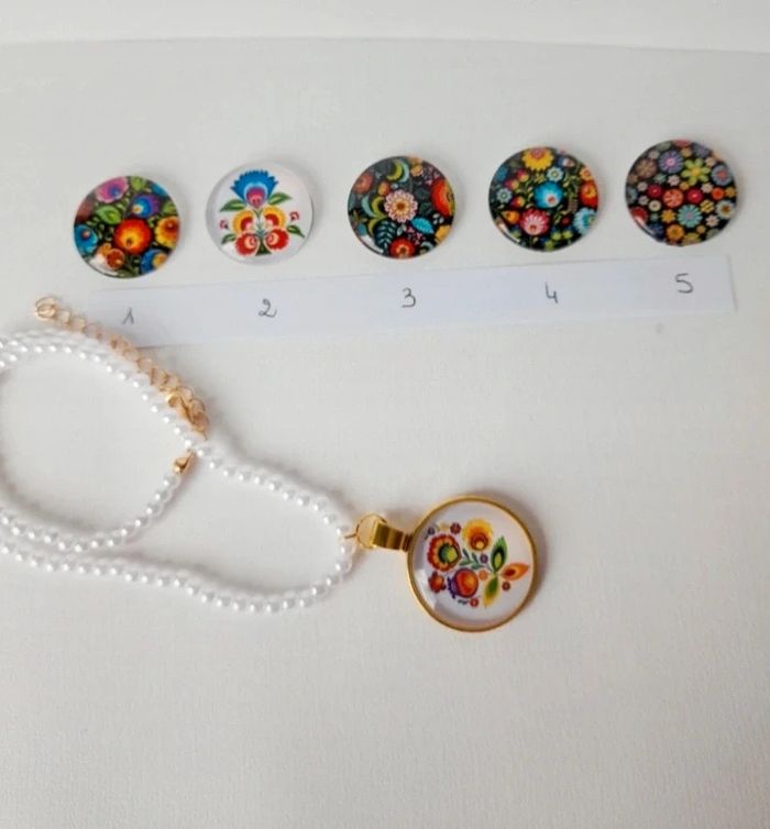 Collier perle et fleurs - photo numéro 3