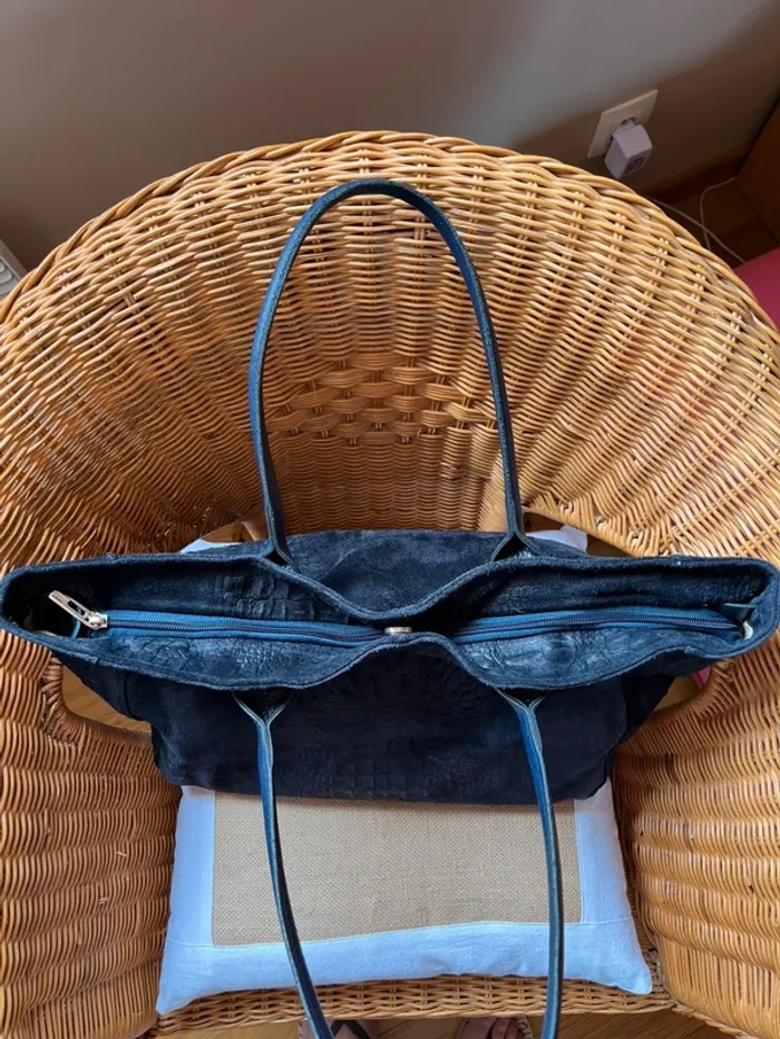 Sac shopping en daim bleu marine fabriqué en Italie très bon état [ref 2507SB119] - photo numéro 12