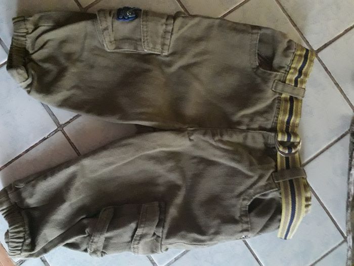 Ensemble pantalon + tee-shirt - photo numéro 2
