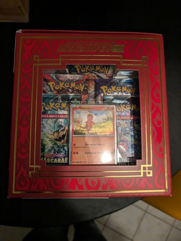 Pokémon coffret collection super premium Dracaufeu ex - photo numéro 4
