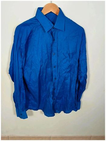 C15 chemise bleu Emmanuelle Khanh L