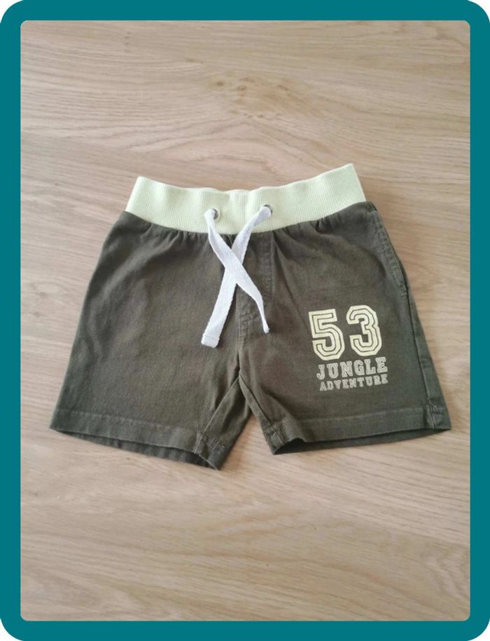 Lot 6 pièces 2 ans - photo numéro 12