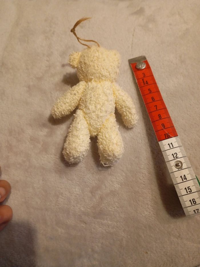 Petite peluche ourson - photo numéro 4