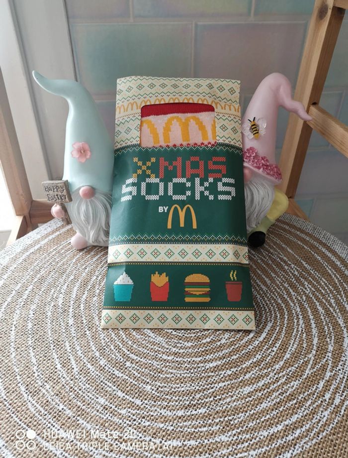💕Jolie paire de Chaussettes McDo Xmas socks TU 💕