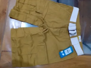 short cargo homme Bizzbee 36 neuf
