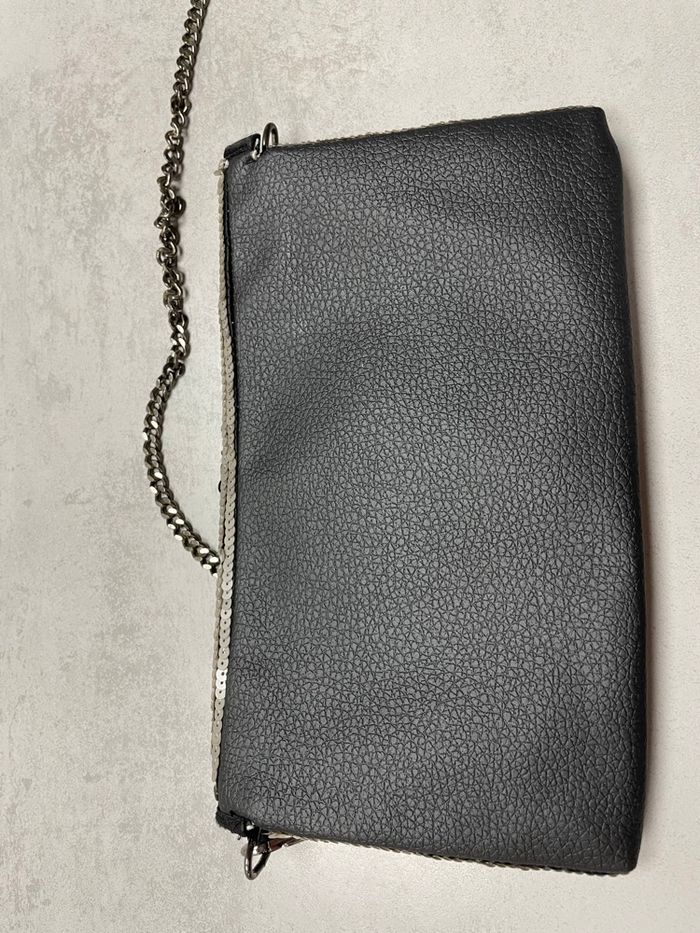 Très belle, pochette argentée et doré. Idéal pour fêtes de fin d’année. - photo numéro 3