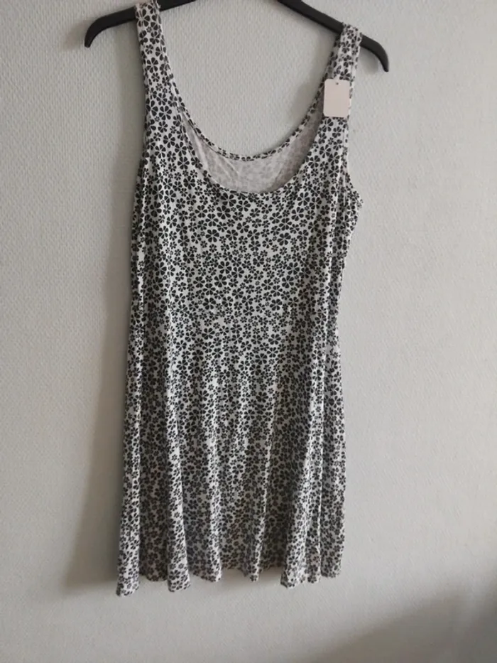 Robe taille M - photo numéro 3