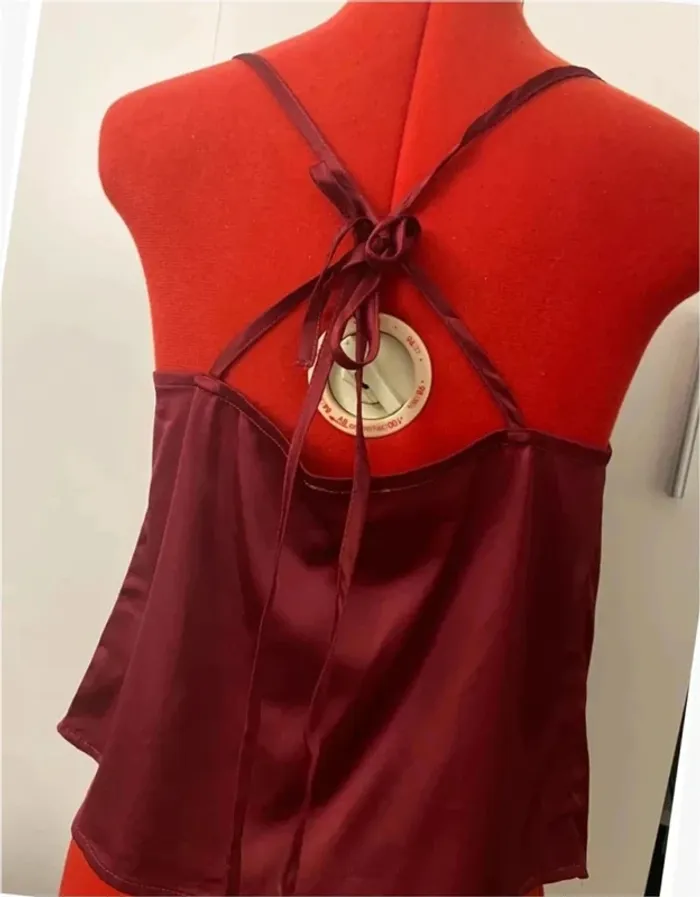 Top drapé satiné bordeaux Le Lis - photo numéro 3