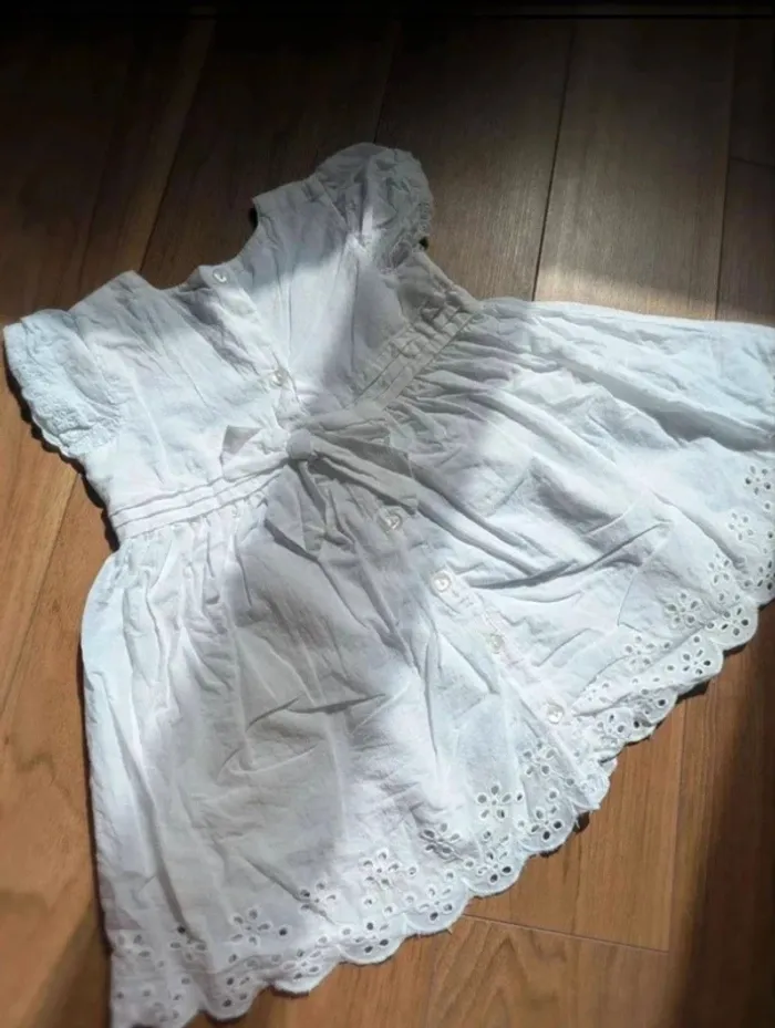 Robe manches courtes blanche dentelle - photo numéro 2