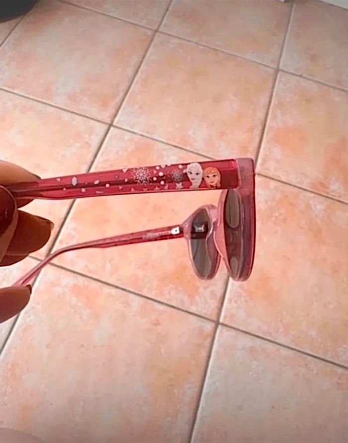 Lunettes de soleil Reine des neiges - photo numéro 2