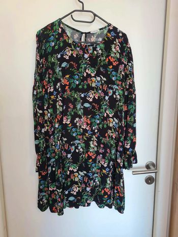 Robe cache cache legere fleurie taille 40