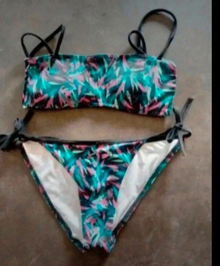 Maillot de bain taille 85B et 38 - photo numéro 2