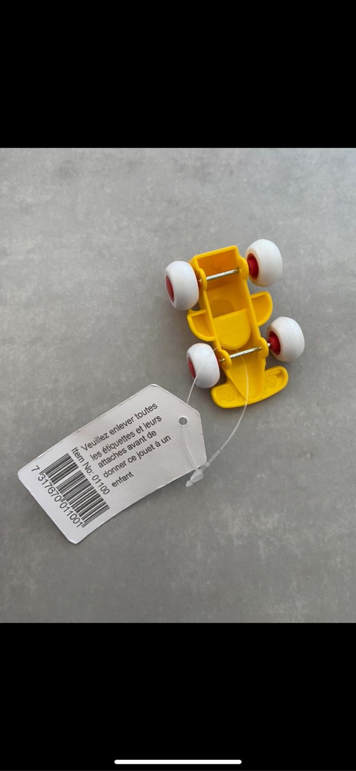 Voiture jaune Formule 1 - photo numéro 2