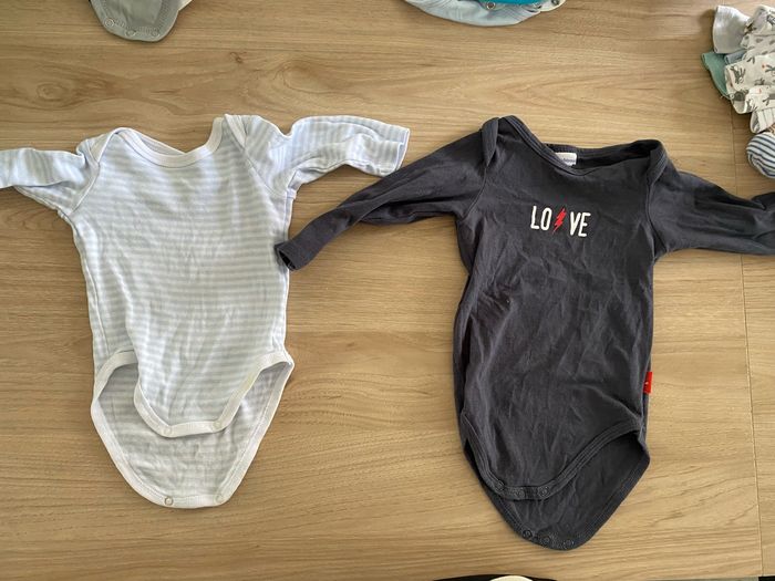 Lot de 2bodys bébé garçon 3 mois